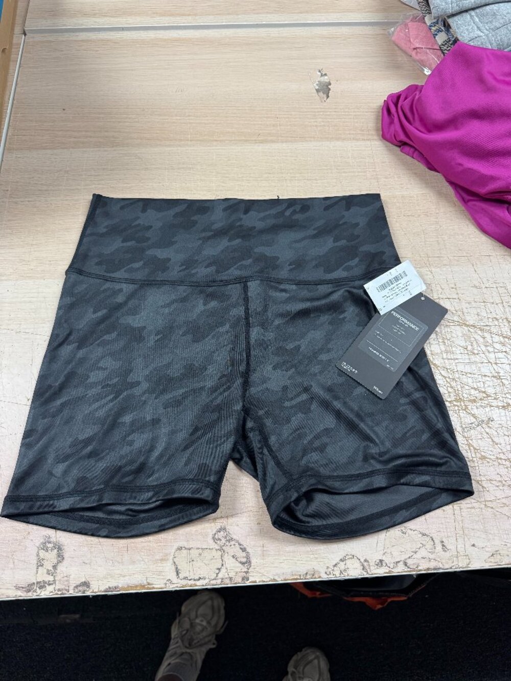 TYR Women's Standard High-Rise Athletic Workout Shorts Black Camo X-Large
